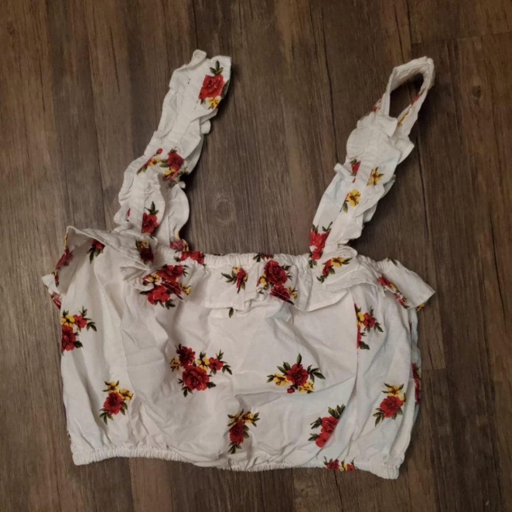 🎊4/$20 // FOREVER 21: NWT Crop Top